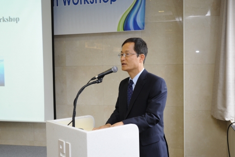 KERI 박경엽 선임연구본부장이 KERI의 최근 연구현황과 성과에 대해 소개하고 있다.