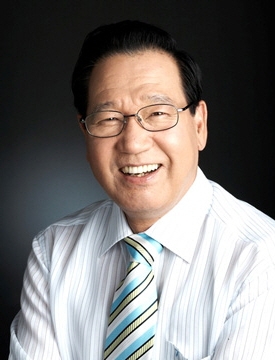 서울종합예술학교가 4선 국회위원을 지낸 이규택(李揆澤) 전 의원을 석좌교수로 임명했다.