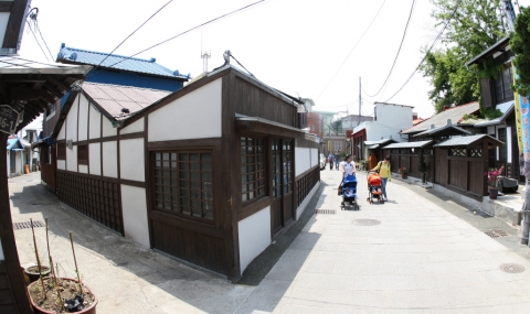 구룡포 근대문화역사거리의 풍경.