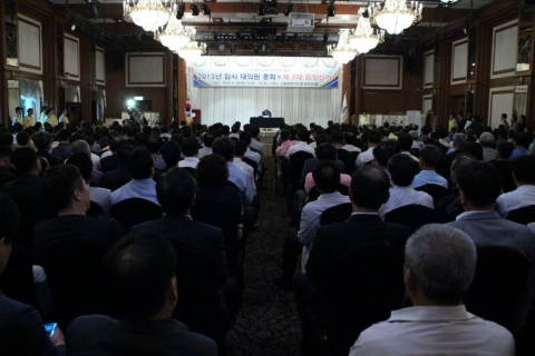 한국지체장애인협회는 6월 20일 잠실 올림픽파크텔에서 2013 임시대의원총회를 개최해 제7대 중앙회장선거를 실시했다.