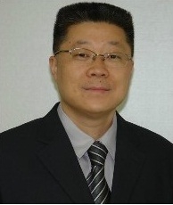 신우성논술학원 인문계 논술강사 이백일 선생은 매주 토요일, 일요일 논술정규반을 진행한다.