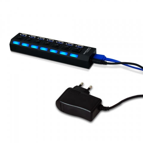 노벨뷰가 멀티탭처럼 단자 하나로 여러 개의 주변기기를 연결할 수 있는 버튼형 USB 허브 NB307(P)를 출시했다. USB 허브 NB307P – 블랙.