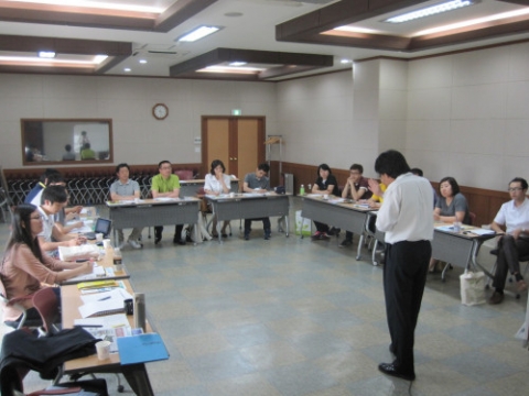 경기도와 경기도청소년활동진흥센터는 7월 11일 경기도청소년활동진흥센터 2층 회의실에 경기도내 청소년 청소년활동 기관 홍보 담당자 간담회를 갖는다.