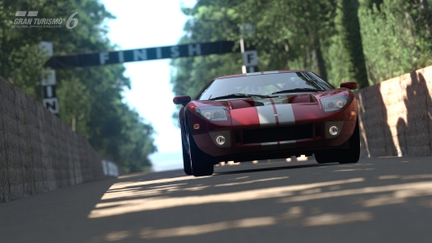 굿우드 힐클라임이 PlayStation®3(PS3™)용으로 올 연말 발매 예정인 그란 투리스모 6의 새로운 트랙으로 추가된다. Ford-GT