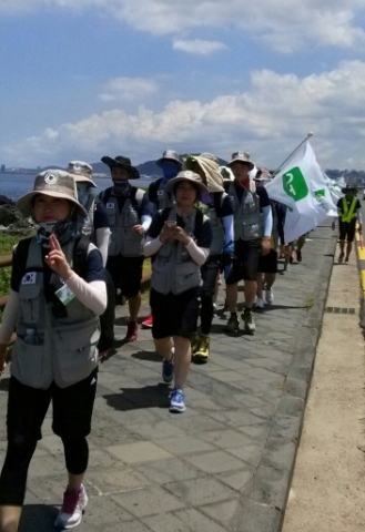 7월18일 동명대 설동근 총장과 학생들의 제주도 국토대장정
