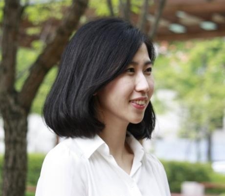 추정경 작가가 창비청소년문학상을 수상 후 3년 만에 신작 벙커를 출간했다.