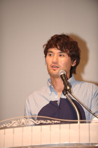 선수생활의 기록을 모아 에세이 끝이 있어야 시작도 있다를 출간한 박찬호는 7월 18일 숭실대학교 한경직기념관에서 인터넷서점 예스24가 단독으로 진행한 강연회를 통해 저자로는 처음으