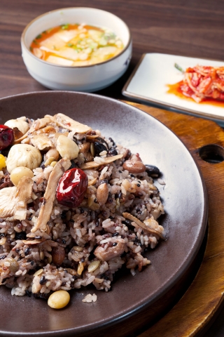 건강을 생각한 메뉴 약밥