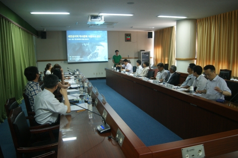 군산대 새만금연구원이 새만금지역 역사문화자원 조사연구 보고회를 개최했다.