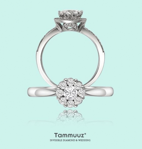 쥬얼리 브랜드 타뮤즈(Tammuuz)는 18K 화이트골드로 만들어진 1캐럿 사이즈 인비져블 다이아몬드 반지 아모르(Amor)를 80만원대의 합리적 가격으로 기획판매 한다고 26일 밝혔다.