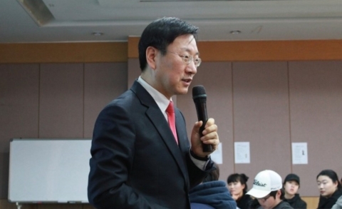 박영만 마케팅홍보연구소장이 강의를 하고 있다.