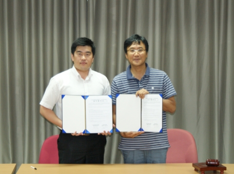 (주)아이피미라클 정장한 대표와 부산영화영상산업협회 정재민 회장