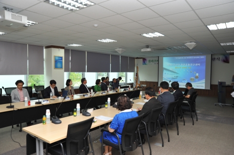 군산대-국가핵융합연구소가 플라즈마 융복합기술 학연공동연구센터(DRC) 현판식을 가졌다.