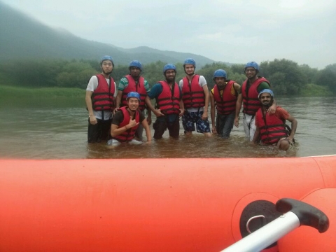 파키스탄 카라치 GTI 훈련교사들이 안동에서 전통문화 체험을 즐기고 있다.