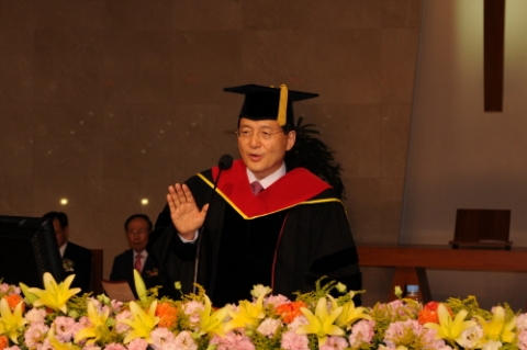 서울신학대학교 제17대 총장에 유석성 총장이 취임했다.