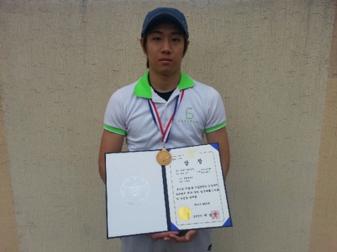 동명대 신창준이 경찰청장기 전국 사격 개인전에서 1위를 했다.