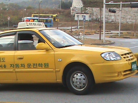도로주행시험코스 쉬운 북서울자동차운전전문학원이 높은 합격률로 화제가 되고 있다.
