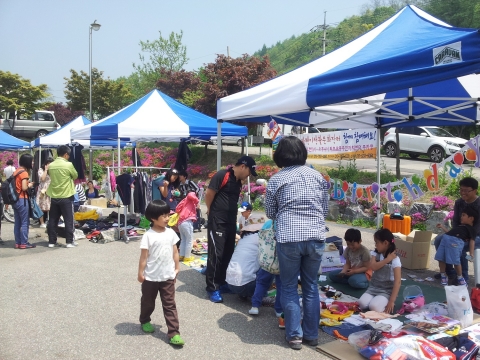 경기도 광주 퇴촌면 주민들이 자립적으로 운영하는 지역문화 장터인 달팽이 생활문화장터가 열린다.