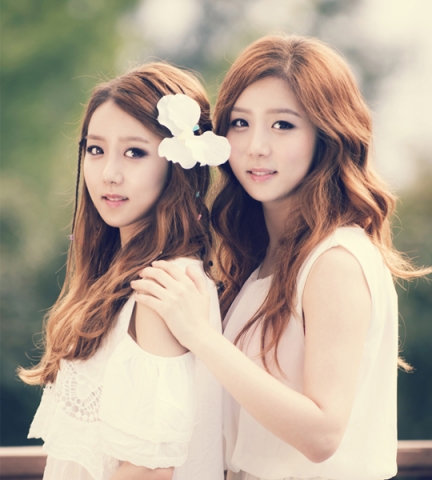 쌍둥이 울상 자매, 방미선-방미정 자매