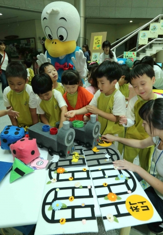 동명대 이색 그린나래제 9월 24일부터 4일간 풍성하게 열린다. 사진은 지난해 행사장면 중 일부.