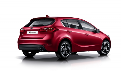 기아자동차가 차별화된 스타일, 탁월한 공간활용성과 실용성을 갖춘 5도어 해치백 모델 K3 유로를 공개했다.