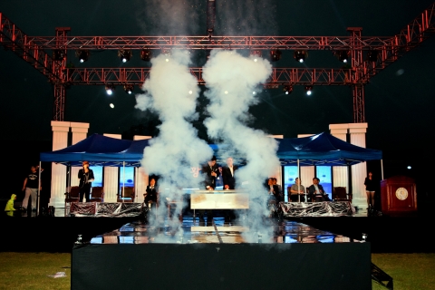 군산대학교는 24일(화) 오후 6시 군산대학교 종합운동장에서 2013 황룡제 개회식을 진행했다.