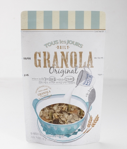 뚜레쥬르가 국내 대표 통신 3사(SKT, KT, LGU+) 할인 혜택 적용을 기념해 신제품 스마트브레드를 출시했다.