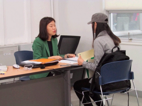 동명대에서 기초영어클리닉이 운영되고 있다.