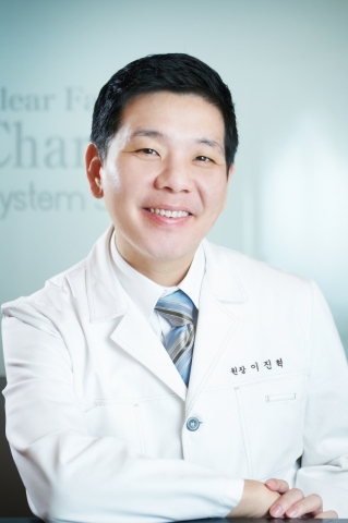 감성치료로 유명한 참진한의원 이진혁 대표원장