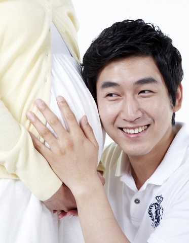 임신 중이던 아내들은 술을 마시고 늦게 귀가 하는 남편을 가장 서운했던 기억으로 꼽고 있었다.