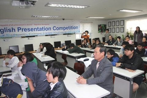 서울국과인학교가 2014학년도 신입생을 모집한다고 밝혔다.