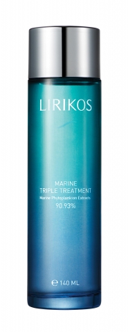리리코스가 마린 트리플 트리트먼트를 선보이고 있다.