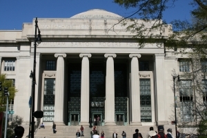 MIT, William Barton Rogers Building, 미라클에듀는 다년간의 경험과 수많은 학생들로부터 수집한 자료와 정보를 바탕으로 미국 명문대학 입학 프로그램을 운영하고 있으며 매주 미국대학 진학컨설팅 설명회를 개최한다.