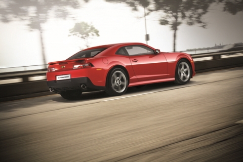 2014 카마로RS 후측면