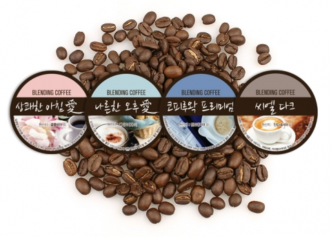 커피캐슬이 인기상품 블랜딩 원두커피 4종류를 할인판매한다.