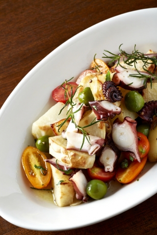 블루밍가든의 문어와 로즈마리 감자