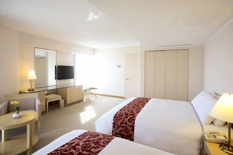 KAL호텔은 대한항공 스카이패스회원 대상 제주도 겨울 실속여행을 위한 마일로 호텔로 객실 업그레이드 특별 프로모션을 새롭게 출시한다.