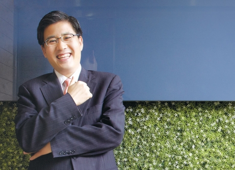 도서출판 행복에너지가 조영탁의 행복한 경영이야기를 출간했다.