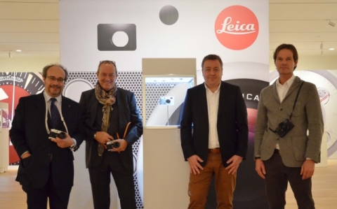 좌측부터 라이카 카메라 AG의 회장 안드레아스 카우프만, CEO 알프레드 쇼프, 스테판 다니엘, 스테픈 케일(사진출처: fdtimes.co)