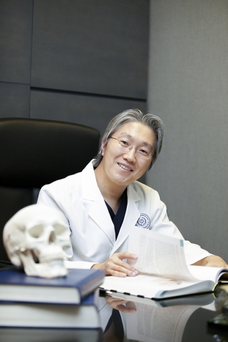 신데렐라 성형외과 정종필 박사