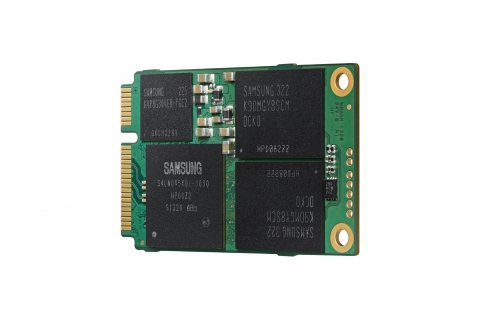 1테라바이트(TB) 미니(mSATA) SSD (Solid State Drive) 제품 사진