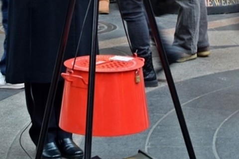 로또 16억 1등 당첨자가 한 로또복권 정보 사이트에 참회의 글을 남겨 훈훈한 댓글이 이어지고 있다.