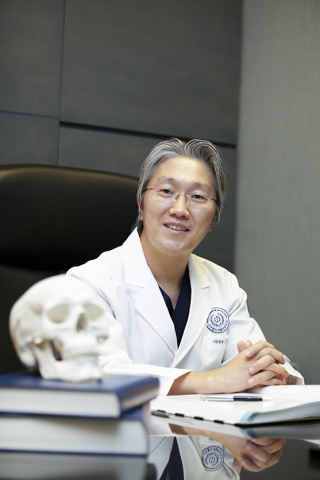 신데렐라성형외과 정종필 박사