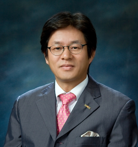 홍창우 이노비즈협회 전무가 국무총리 표창을 수상했다.