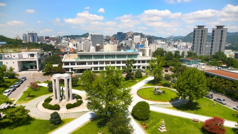 동국대학교 음악원이 학사과정을 모집한다.