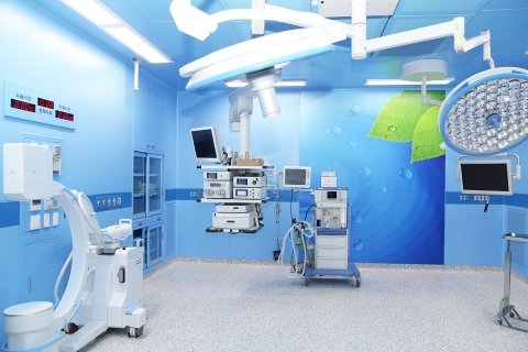 신축 개원한 대한민국 주석병원의 무균수술실(고도청결구역)