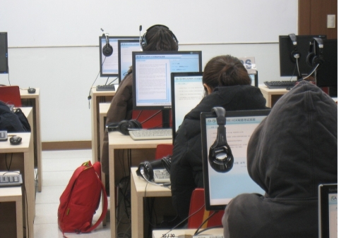 HSK iBT가 2014년 들어 처음으로 1월 11일(토)에 전국 8개 도시에서 동시에 실시됐다.