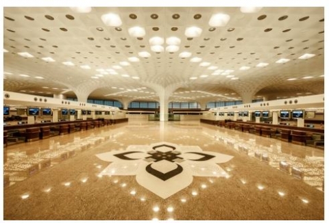 뭄바이의 새로운 상징이자 최신 기술로 신축한 차트라파티 쉬바지 국제공항의 GVK 제2 터미널