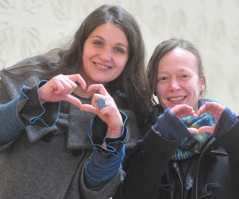 불가리아 소피아대학에서 5년째 한국어를 가르치고 있는 야나 만체바 씨(38, 사진 왼쪽)와 라이나 베네바(35, 오른쪽) 씨도 불가리아 학생들에게 한국어와 한국문학, 한국학을 더 