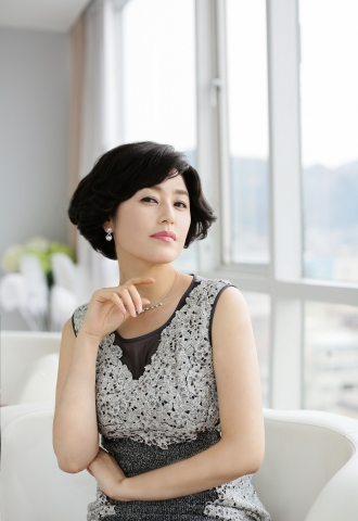국내 최초의 프리미엄 여성가발 및 뷰티용품 방문판매서비스 기업인 쉬즈모가 뷰티 메신저를 모집한다.